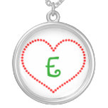 Corazón con monograma rojo moldeado joyería