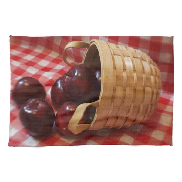 Country Apples on a Checkered Tablecloth Towel