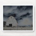 Country Barn Mouse Pad