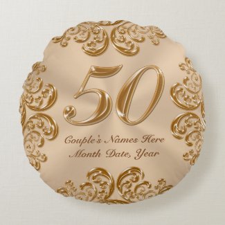 Couple's NAMES, DATE Round 50th Anniversary Pillow Round Pillow