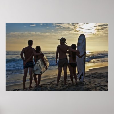 couples surfing