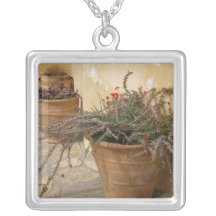 Courtyard Plants Necklace