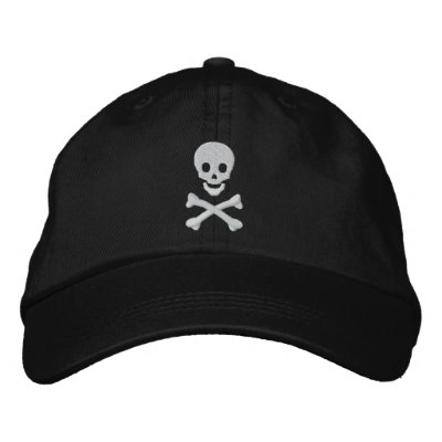 Cráneo y bandera pirata gorro bordado Cráneo y bandera pirata gorro bordado