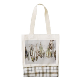 Crisálida de la mariposa del blanco de col bolsa tote zazzle HEART