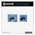 Cubierto por las alas iPod shuffle skin
