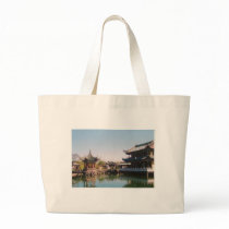 Cui Hu Qiu Bo in the City of Kun Ming bags