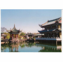 Cui Hu Qiu Bo in the City of Kun Ming photo sculptures