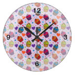 Cupcake Hearts Pattern Clock