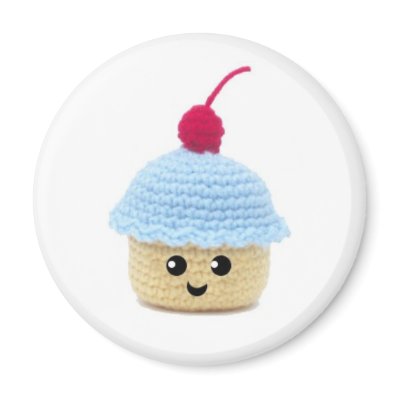 cupcake magnet by herbtheturtle