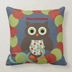 Cute Modern Owl Wreath Merry Christmas Gifts Pillows