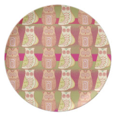 Cute Whimsical Owls Pattern Tan Pink Stripes Dinner Plate