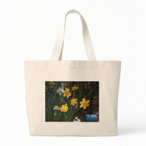 Daffodils 1 tote bags