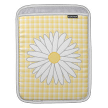 Daisy Flower in Yellow and White. iPad Sleeves