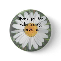 Daisy volunteer button