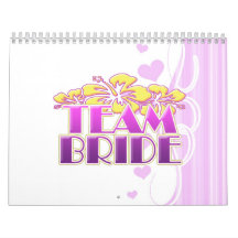 Damas de honor florales de la novia del equipo que calendario de pared