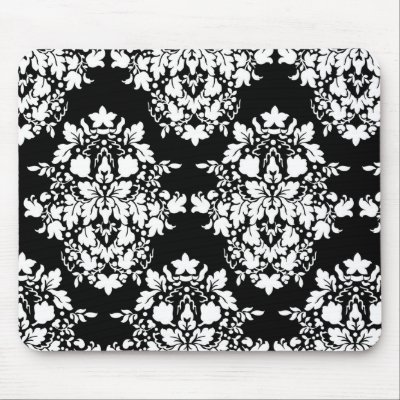 Mouse pad in ornate black & white damask print