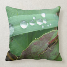 Dekokissen water drop on grass pillow