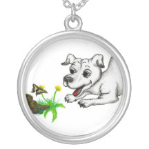 Despertar de primavera, cachorro con mariposa collares