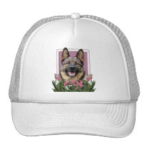 Día de madres - tulipanes rosados - pastor alemán gorra