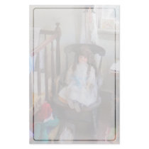 Doll in Nursery stationery