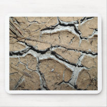 dry  soil  / crack earth mouse mat