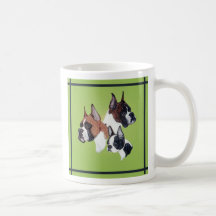 Dúo del boxeador y una taza del dogo francés