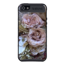 Dusty Roses iPhone Skinit Case iPhone 5 Cover
