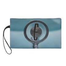 E WRISTLET PURSE