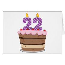 Edad 22 en la torta de cumpleaños tarjeton