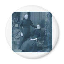 EDWARDIAN SISTERS magnets