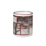 El árbol rojo del otoño de la temporada de otoño s taza