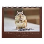 El Chipmunk representa el calendario de las leccio