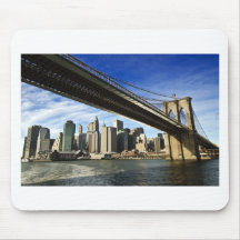 El puente de Brooklyn Tapetes De Ratón
