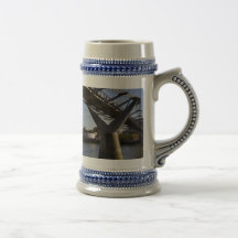 El puente del milenio taza de café
