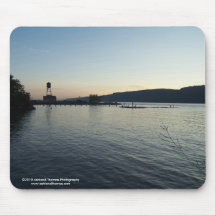 El río Hudson en la oscuridad Mousepad Tapetes De Ratón