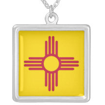 Elegant Necklace with Flag of the New Mexico