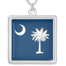Elegant Necklace with Flag of the South Carolina