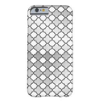 Elegant Silver Quatrefoil Pattern Barely There iPhone 6 Case