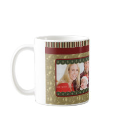 Elegant traditional Christmas design mug