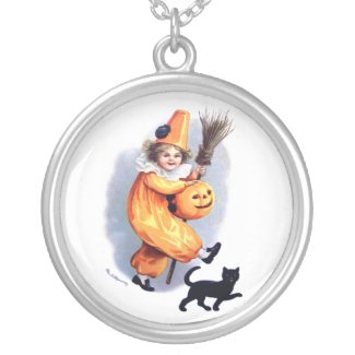 Ellen H. Clapsaddle: Halloween Harlequin with Cat