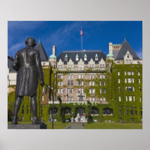 Empress Hotel and statue of Captain James Cook, Print