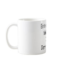 En Mis Dias Libres Me Dedico A Comer Y Cagar mugs