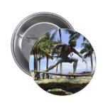 Estatua en el botón de la playa de Waikiki Pins