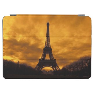 EU, France, Paris. Eiffel Tower. iPad Air Cover