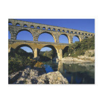 Europe, France, Pont du Gard. Pont du Gard,
