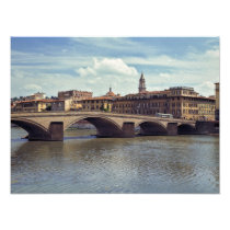Europe, Italy, Florence. The Arno River flows