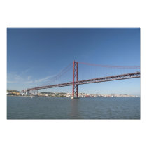 Europe, Portugal, Lisbon aka Lisboa). Ponte