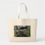 Eye to Eye Tote Bags