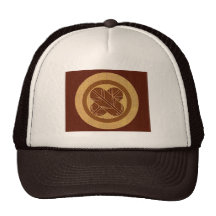 Falcon Feathers Crest Hat - red/tan