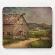 Farm - Barn - The old gray barn Mouse Pads